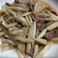 Lalala 的 茭白筍炒肉絲 cooksnap