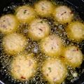 Cooksnap shazrina semasa beliau membuat Vadei Kacang Soya(Vadai):Moittainai.