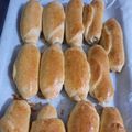 Esther Chiang 的 奶油餐包　バターロール（麵包機） cooksnap