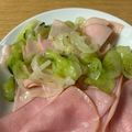 ちゃーりーWKY's cooksnap of when they made きゅうりと玉ねぎとハムのマリネ風サラダ.