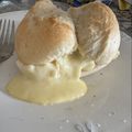 Cooksnap de Enzo quando cozinhou Pão Recheado com Queijo e Ervas.
