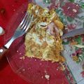 El cooksnap de Elena Hebe Castilla cuando hizo Omelette con jamón, queso y provenzal 😋👌.