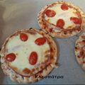 Cooksnap από Κλεοπάτρα Διάκου στη συνταγή Πιτσάκια ατομικά σε πίτες