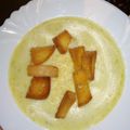 Dórii Szabó Cooksnap-ja, amikor elkészítette a(z) Egyszerű fokhagymakrémleves receptet.