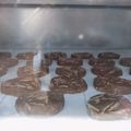 小雞🌹 的 【影片】手工巧克力杏仁餅乾 cooksnap
