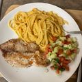 El cooksnap de Alondra Haro cuando hizo Spaghetti de tomate y queso crema.