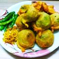 Neeta kamble का कुकस्नैप जब उन्होंने बटाटा बड़ा (Batata vada recipe in Hindi) बनाया था।