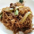 รูป Cooksnap ของ piya peipei เมื่อเขาทำ เส้นหมี่ผัดซีอิ๊วกุ้งและหมูนุ่ม