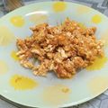 Cooksnap daham semasa beliau membuat Sambal telur hancur simple.
