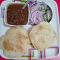 kavita goel का कुकस्नैप जब उन्होंने मैदे के भटूरे (maide ke bhature recipe in Hindi) बनाया था।