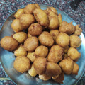 mitu madlani's cooksnap of when they made કાળી ચૌદસ ના અડદ ની દાળ ના વડા (કકળાટ કાઢવા ના વડા).
