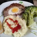 Cooksnap από Afrodite J. Alexiou στη συνταγή Ρολό κιμά με αυγό και κασέρι 😻