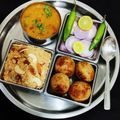 Priya Mulchandani का कुकस्नैप जब उन्होंने राजस्थानी थाली (rajasthani thali recipe in Hindi) बनाया था।