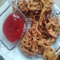 Fatima Mehmood Mughal's cooksnap of when they made Noodles pakoras.