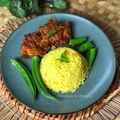 Cooksnap Salina Jalaludin semasa beliau membuat Nasi Lemak Royale.