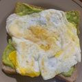 Cooksnap dari _mae.fikri untuk resep Sunny side up avocado toast | Diet mudah murah