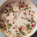 Mónika Gyurászné Cooksnap-ja, amikor elkészítette a(z) Mustáros burgonyakrémleves baconnel és pirított hagymával 👌 receptet.