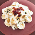 El cooksnap de Salva cuando hizo Raviolis mozzarella, salsa de queso azul y cebolla caramelizada.