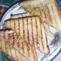 Aqsa mukhtiar's cooksnap of when they made Pizza Sandwich.