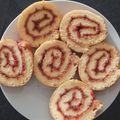 Barbara Molnar Cooksnap-ja, amikor elkészítette a(z) Baracklekváros piskótatekercs receptet.