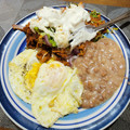 El cooksnap de Abel Zavala cuando hizo Chilaquiles muy rojos, a los 3 chiles 🌶️🍅🍲.