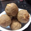 Harini Balakishan's cooksnap of when they made Wheat flour ladoo.