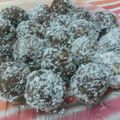 El cooksnap de silvia dujan cuando hizo Bombones con migas de tortas bañadas en chocolate .