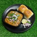 Dr. Pushpa Dixit's cooksnap of when they made ખડા પાઉંભાજી (Khada Pav Bhaji Recipe In Gujarati).