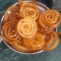Aditi Tyagi का कुकस्नैप जब उन्होंने जलेबी (jalebi recipe in Hindi) बनाया था।