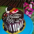 Cooksnap dari nike oktavia untuk resep Cara menghias kue tart || Choco Drip Cake
