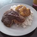 El cooksnap de Laura Izquierdo cuando hizo Filetes de solomillo de cerdo con salsa de cebolla al vino.