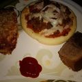 Sushmita Chakraborty's cooksnap of when they made Homemade pizza.