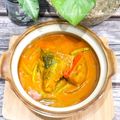 Cooksnap Ain Mohd Kitchen semasa beliau membuat Resepi Gulai Ikan Tongkol @ ike aye #Johor.
