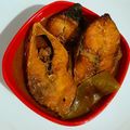 Bindi Dey's cooksnap of when they made বেগুন দিয়ে ইলিশ মাছের ঝোল (begun diye ilish macher jhol recipe in Bengali).