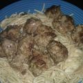 Lindsey's cooksnap of when they made Easy Meatball, Mushroom pasta.