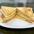 Cooksnap Sesimple Loralin semasa beliau membuat Roti Keju Express.