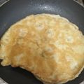 Mk Mahwish's cooksnap of when they made Chilli Omelette.