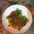 Cooksnap Salina Jalaludin semasa beliau membuat Bendi ala chicken rice shop.