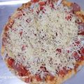 Cooksnap dari Julivia Rahayu untuk resep Pizza teflon simpel