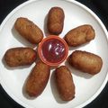 Seema Sahu का कुकस्नैप जब उन्होंने आलू के ब्रेड रोल (Aloo ke bread roll recipe in Hindi) बनाया था।