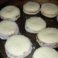 El cooksnap de caterin cuando hizo Alfajores de Maizena (con harina leudante).
