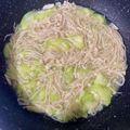 Connie Wang 的 塔香金針菇燴絲瓜（素食料理）（家常菜） cooksnap