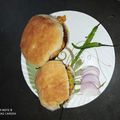 Harsha Solanki's cooksnap of when they made Spicy cheese masala vada pav.