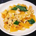 รูป Cooksnap ของ Rak Chantang เมื่อเขาทำ ฟักทองผัดไข่เค็ม(มังสวิรัติ)