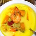 Cooksnap Ain Mohd Kitchen semasa beliau membuat Sayur lemak labu kuning.