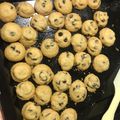 Cooksnap Farah Izzah semasa beliau membuat Choc chips cookies.