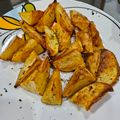 Cooksnap của Le NguyenCam khi họ làm theo món Khoai Tây Nướng Bơ Tỏi & Phô Mai- Roasted Garlic Butter Parmesan Potatoes 🥔 🧄 🧀 🧈