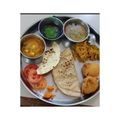 Falguni Shah's cooksnap of when they made ગુજરાતી થાળી (Gujarati Thali Recipe In Gujarati).