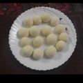 Sunanda Das's cooksnap of when they made কাঁচা গোল্লা.
