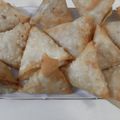 Saira Abdullah's cooksnap of when they made United king style qeema samosa.